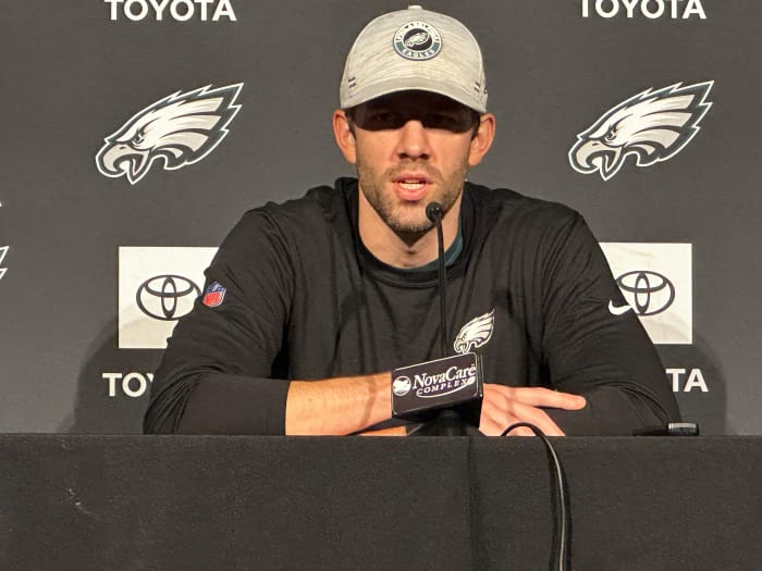 Eagles QB coach Alex Tanney